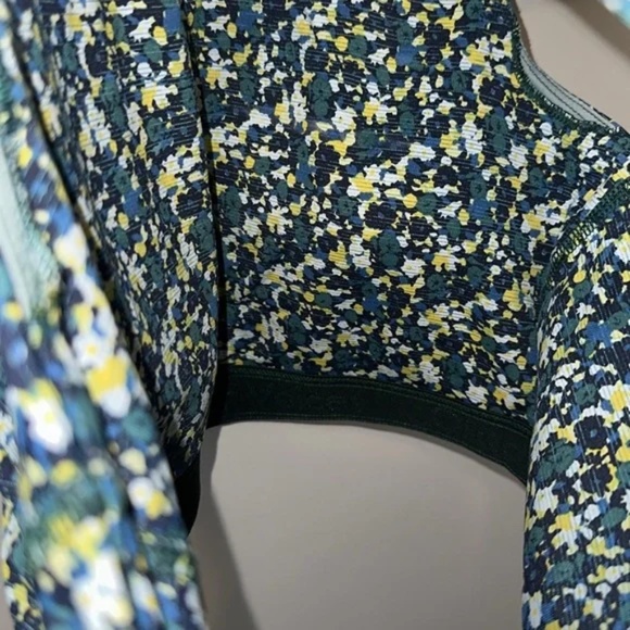 Outdoor Voices Floral Tech Sweat Move Free Crop Top - Picture 9 of 10